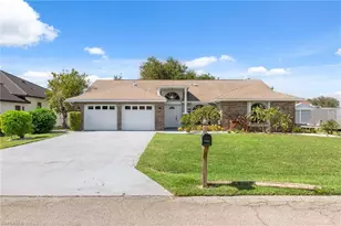 2207 Havana Ave, Fort Myers, FL 33905 - Photo 1