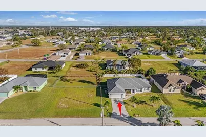 2203 NE 34th St, Cape Coral, FL 33909 - Photo 1