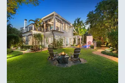 563 3rd St N, Naples, FL 34102 - Photo 1