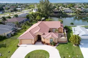 622 SE 20th St, Cape Coral, FL 33990 - Photo 1