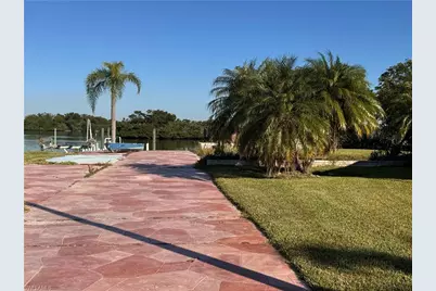 321 Shoreland Dr, Fort Myers, FL 33905 - Photo 1