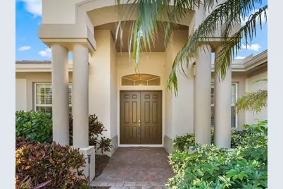 442 Saddlebrook Ln, Naples, FL 34110 - Photo 1