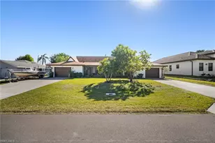 692 108th Ave N, Naples, FL 34108 - Photo 1