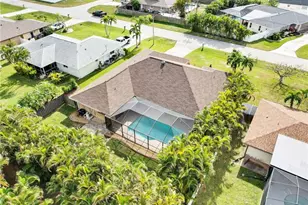 609 SW 32nd Terrace, Cape Coral, FL 33914 - Photo 1