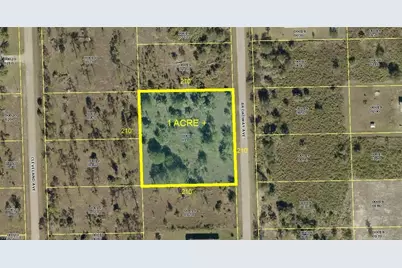 913 Broadway Ave, Lehigh Acres, FL 33972 - Photo 1