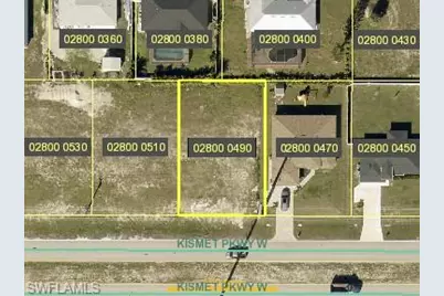 329 Kismet Pkwy W, Cape Coral, FL 33993 - Photo 1