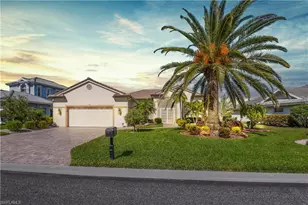 2250 Oxford Ridge Cir, Lehigh Acres, FL 33973 - Photo 1