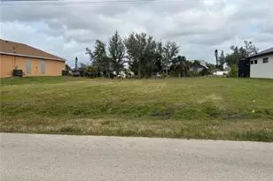 1213 SW 13th St, Cape Coral, FL 33991 - Photo 1