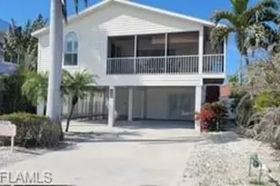 149 Washington Ave, Fort Myers Beach, FL 33931 - Photo 1