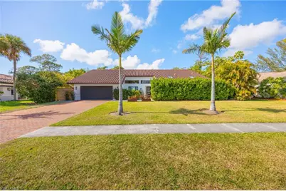 2323 Pine Woods Cir #13, Naples, FL 34105 - Photo 1