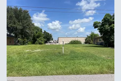1216 SE 13th Ave, Cape Coral, FL 33990 - Photo 1
