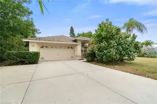218 Pinehurst Cir, Naples, FL 34113 - Photo 1