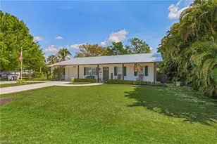 2138 W Tobago Cir, Fort Myers, FL 33905 - Photo 1