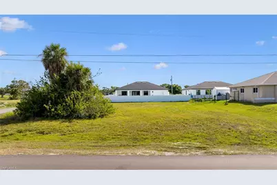 1527 NW 31st Pl, Cape Coral, FL 33993 - Photo 1