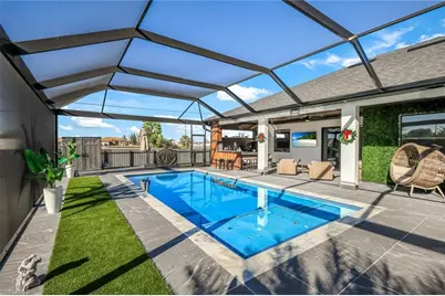 712 NE 2nd Pl, Cape Coral, FL 33909 - Photo 1