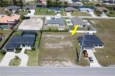 417 Tropicana Pkwy W, Cape Coral, FL 33993 - Photo 1