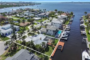 813 Cape View Dr, Fort Myers, FL 33919 - Photo 1