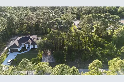 2009 Jefferson Ave, Alva, FL 33920 - Photo 1