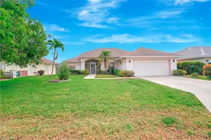 3719 Kent Dr, Naples, FL 34112 - Photo 1