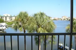 9101 Vanderbilt Dr, Naples, FL 34108 - Photo 1