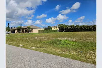 715 SW 5th St, Cape Coral, FL 33991 - Photo 1