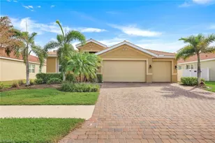2971 Sunset Pointe Cir, Cape Coral, FL 33914 - Photo 1