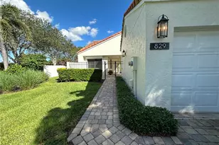 829 Reef Point Cir, Naples, FL 34108 - Photo 1