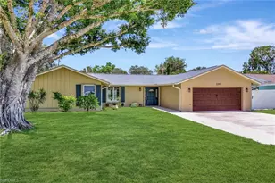 124 Flame Vine Dr, Naples, FL 34110 - Photo 1