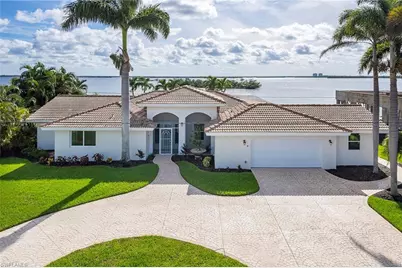 13 Bayview Blvd, Fort Myers Beach, FL 33931 - Photo 1