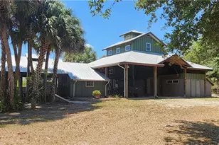 3105 Secretariat Dr, Labelle, FL 33935 - Photo 1