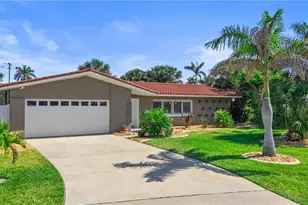 1017 Dolphin Dr, Cape Coral, FL 33904 - Photo 1