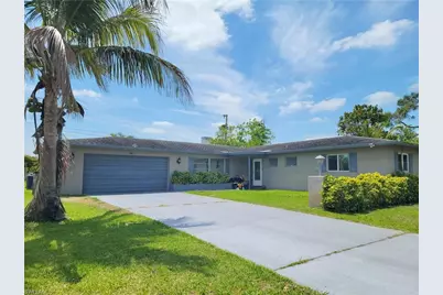 304 Hollywood St, Lehigh Acres, FL 33936 - Photo 1