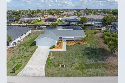 2219 SE 31st St, Cape Coral, FL 33904 - Photo 1