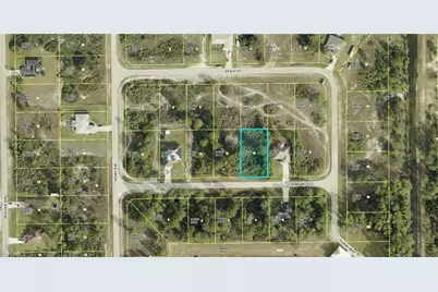 1055 Venture St, Lehigh Acres, FL 33974 - Photo 1