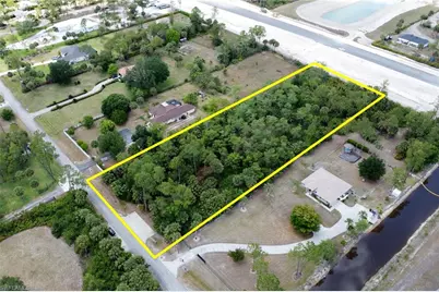 265 10th Ave NE, Naples, FL 34120 - Photo 1
