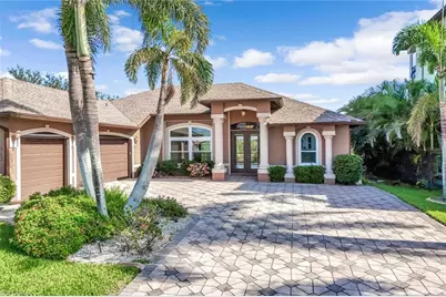 907 NW 18th St, Cape Coral, FL 33993 - Photo 1