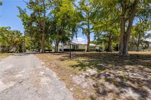 217 W Del Monte Ave, Clewiston, FL 33440 - Photo 1