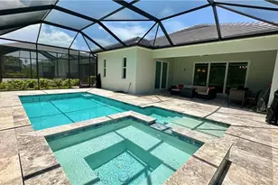 14105 Blue Bay Cir, Fort Myers, FL 33913 - Photo 1