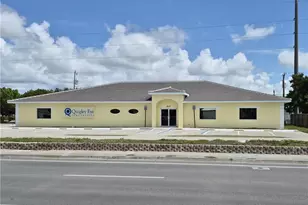 513 Cape Coral Pkwy W, Cape Coral, FL 33914 - Photo 1