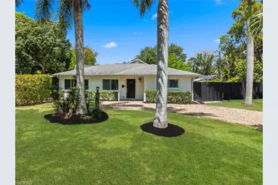 905 13th St N, Naples, FL 34102 - Photo 1