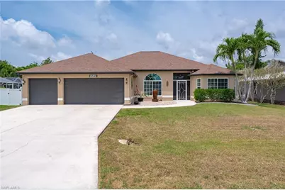 3742 SE 3rd Pl, Cape Coral, FL 33904 - Photo 1