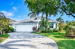 816 Mt Hood Ct, Naples, FL 34104 - Photo 1