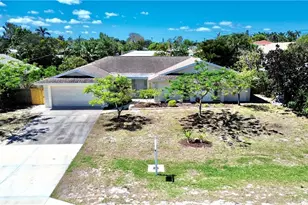 844 106th Ave N, Naples, FL 34108 - Photo 1