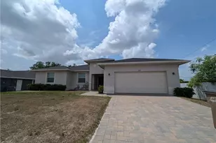 922 NE 19th St, Cape Coral, FL 33909 - Photo 1