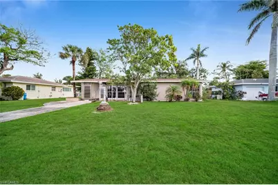 121 SE 44th St, Cape Coral, FL 33904 - Photo 1