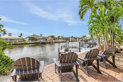 401 SW 38th Pl, Cape Coral, FL 33991 - Photo 1