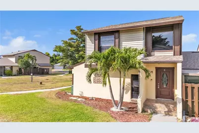 624 SE 12th Ct #8, Cape Coral, FL 33990 - Photo 1