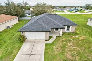 2125 NE 8th Pl, Cape Coral, FL 33909 - Photo 1