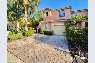 7614 Bristol Cir, Naples, FL 34120 - Photo 1