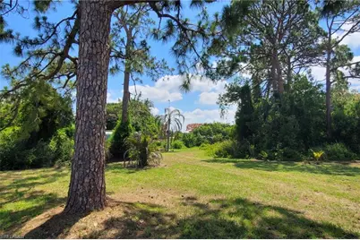 204 E Mariana Ave, North Fort Myers, FL 33917 - Photo 1